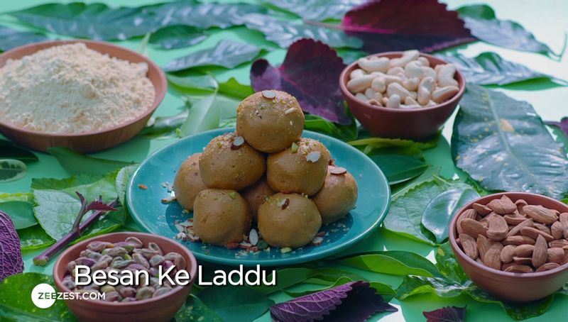 Besan ke Ladoo